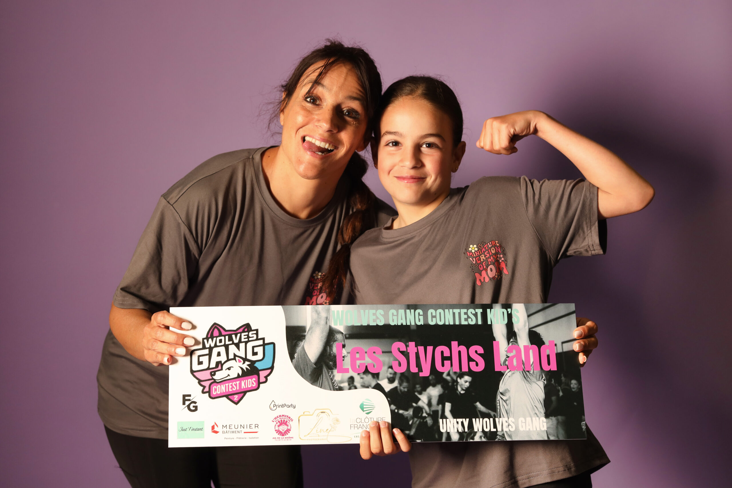 📸 Photographe sport & CrossFit – Drôme | Ardèche | Vaucluse Photographe professionnel spécialisé dans le sport, le CrossFit et les disciplines de haute intensité, je capture vos performances, vos efforts et votre détermination. Que vous soyez un athlète, un coach, une box de CrossFit ou une salle de sport, je vous propose des shootings dynamiques et authentiques, en intérieur comme en extérieur. Basé entre la Drôme, l’Ardèche et le Vaucluse, je me déplace sur tout le secteur pour couvrir vos séances d'entraînement, compétitions, événements sportifs ou pour réaliser des portraits d’athlètes. Mon objectif : valoriser votre image avec des photos puissantes, énergiques et naturelles. ✅ Spécialités : Photographie CrossFit & functional training Shooting sportif individuel ou en groupe Reportage photo en box ou en salle Création de contenu pour réseaux sociaux & communication 📍Interventions à : Valence, Montélimar, Romans-sur-Isère (Drôme) Privas, Aubenas, Annonay (Ardèche) Avignon, Orange, Carpentras, Cavaillon (Vaucluse) 📸 Photographe sport & CrossFit – Drôme | Ardèche | Vaucluse
Photographe professionnel spécialisé dans le sport, le CrossFit et les disciplines de haute intensité, je capture vos performances, vos efforts et votre détermination. Que vous soyez un athlète, un coach, une box de CrossFit ou une salle de sport, je vous propose des shootings dynamiques et authentiques, en intérieur comme en extérieur.
Basé entre la Drôme, l’Ardèche et le Vaucluse, je me déplace sur tout le secteur pour couvrir vos séances d'entraînement, compétitions, événements sportifs ou pour réaliser des portraits d’athlètes. Mon objectif : valoriser votre image avec des photos puissantes, énergiques et naturelles.
✅ Spécialités :
Photographie CrossFit & functional training
Shooting sportif individuel ou en groupe
Reportage photo en box ou en salle
Création de contenu pour réseaux sociaux & communication
📍Interventions à :
Valence, Montélimar, Romans-sur-Isère (Drôme)
Privas, Aubenas, Annonay (Ardèche)
Avignon, Orange, Carpentras, Cavaillon (Vaucluse)