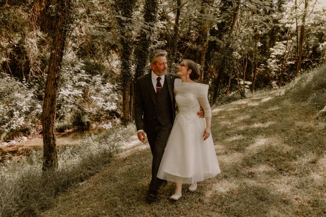 mariage Drôme mariage Ardèche photo mariage Provence mariage en plein air mariage champêtre mariage nature couple marié cérémonie mariage décor mariage campagne mariage soleil photo couple amoureux mariage rustique mariage vintage mariage en région Auvergne-Rhône-Alpes mariage bord de rivière mariage en montagne alliance mariage robe de mariée Drôme costume marié Ardèche célébration mariage nature mariage Drôme mariage Ardèche photo mariage Provence mariage en plein air mariage champêtre mariage nature couple marié cérémonie mariage décor mariage campagne mariage soleil photo couple amoureux mariage rustique mariage vintage mariage en région Auvergne-Rhône-Alpes mariage bord de rivière mariage en montagne alliance mariage robe de mariée Drôme costume marié Ardèche célébration mariage nature