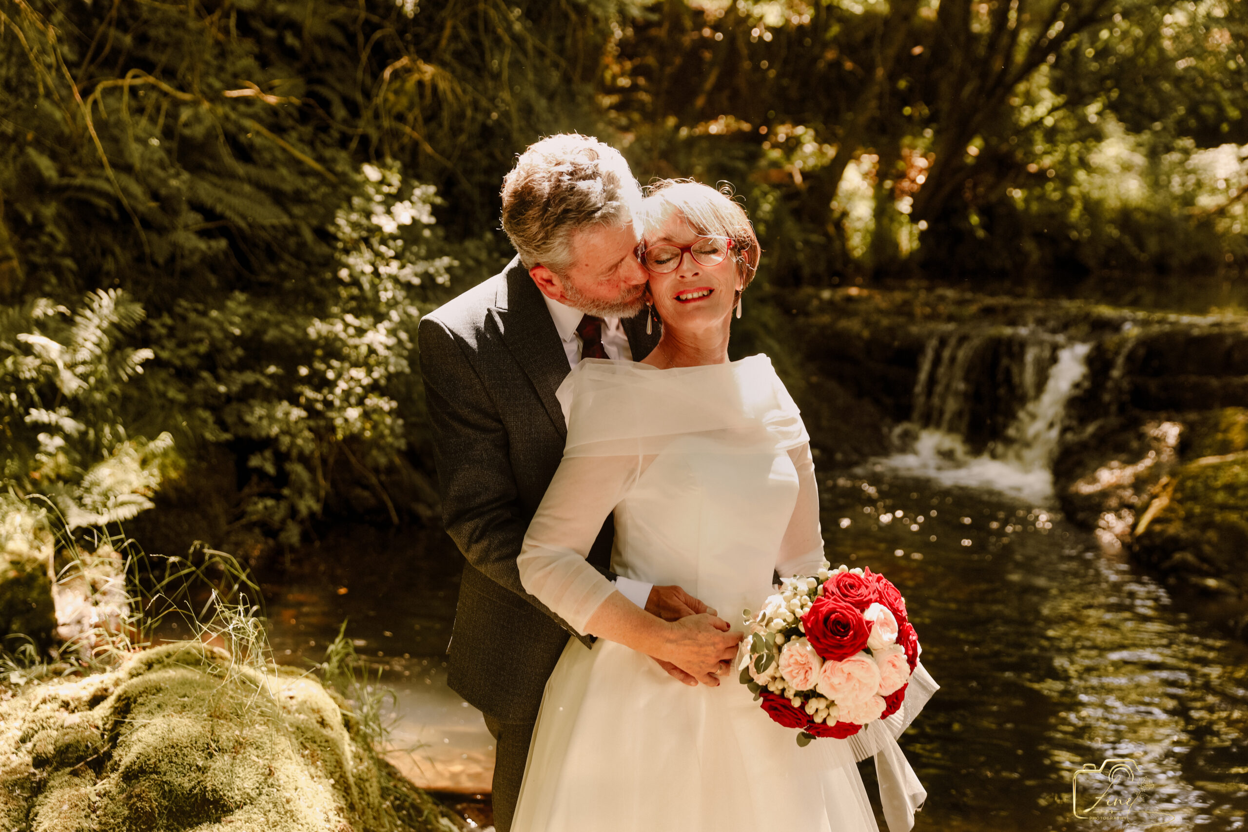 mariage Drôme mariage Ardèche photo mariage Provence mariage en plein air mariage champêtre mariage nature couple marié cérémonie mariage décor mariage campagne mariage soleil photo couple amoureux mariage rustique mariage vintage mariage en région Auvergne-Rhône-Alpes mariage bord de rivière mariage en montagne alliance mariage robe de mariée Drôme costume marié Ardèche célébration mariage nature mariage Drôme mariage Ardèche photo mariage Provence mariage en plein air mariage champêtre mariage nature couple marié cérémonie mariage décor mariage campagne mariage soleil photo couple amoureux mariage rustique mariage vintage mariage en région Auvergne-Rhône-Alpes mariage bord de rivière mariage en montagne alliance mariage robe de mariée Drôme costume marié Ardèche célébration mariage nature