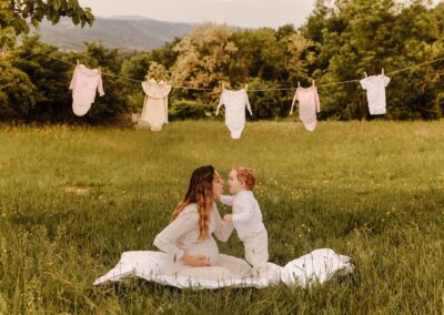 séance grossesse en exterieur en ardeche